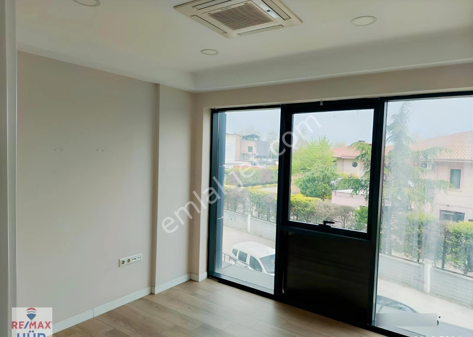 Remax Hür'den Kemal Yener İş Merkezinde Kiralık Ofis - Görsel 8