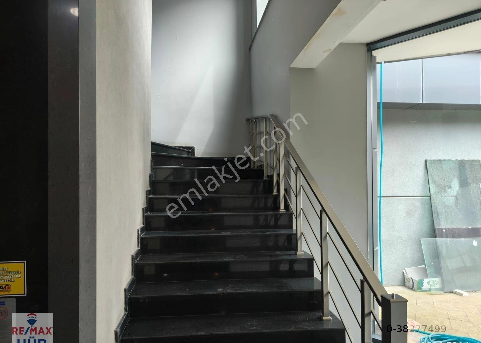 Remax Hür'den Kemal Yener İş Merkezinde Kiralık Ofis - Görsel 5