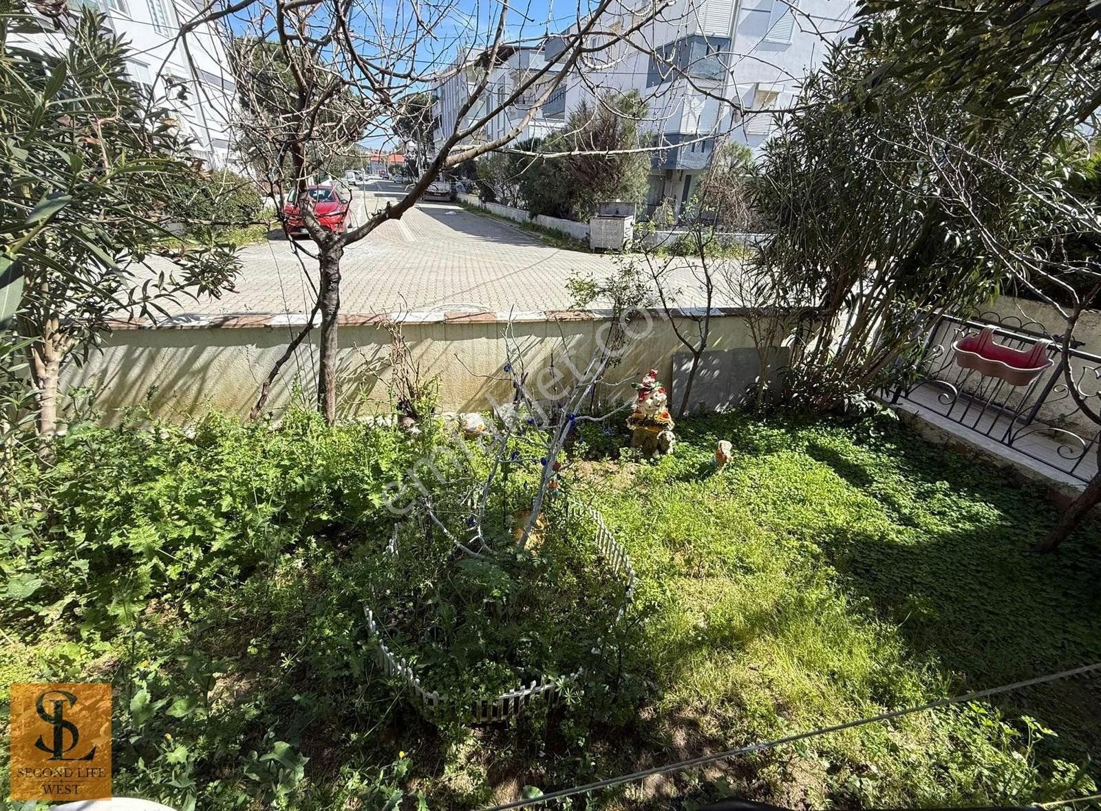 Kiralık Sarımsaklıda Plaja 250 M | Eşyalı 1+1 | Balkon - Bahçe - Görsel 8