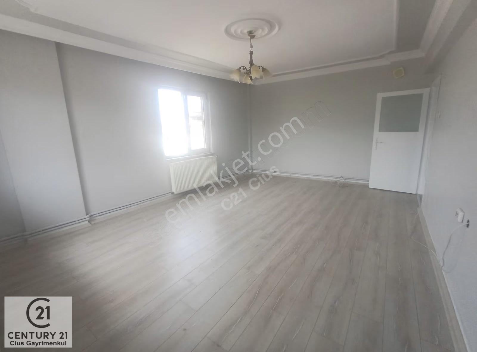 C21 Cius; Orhangazi Cadde Cepheli 3+1 Kiralık Daire - Görsel 9