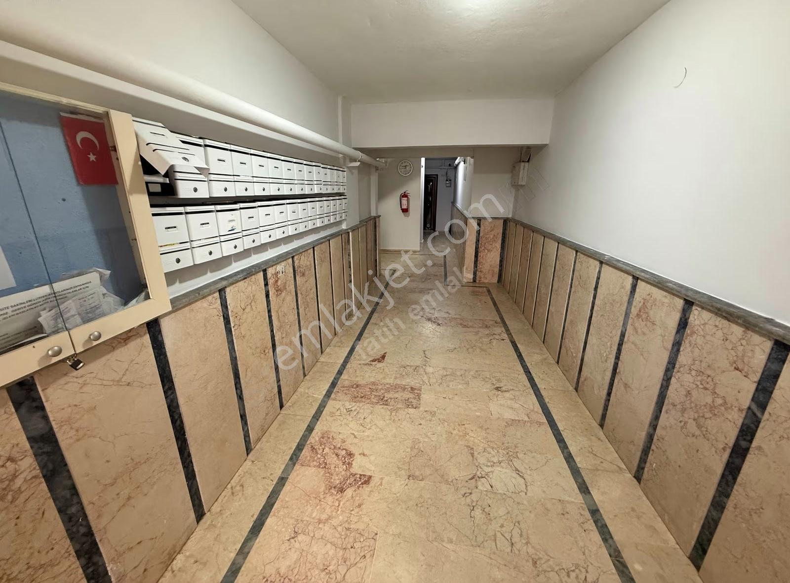 Alipaşa Mahallesinde Kiralık 3+1 Site İçerisinde - Görsel 23