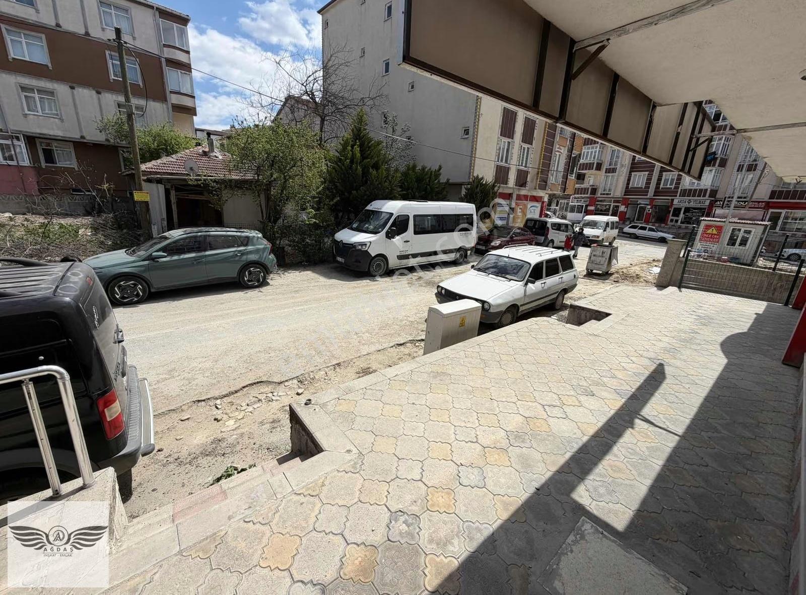 Merkezi Konumda 40m İskanlı Satılık Dükkan - Görsel 4