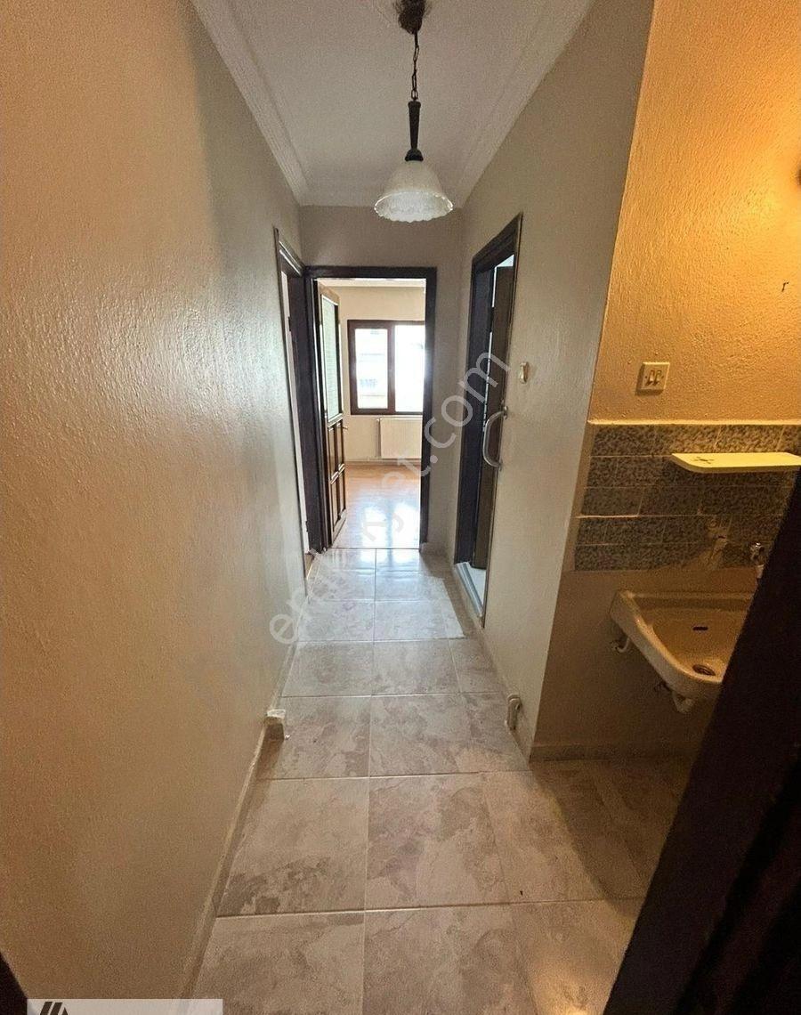 İhsaniye Mah. Ara Kat 100 M2 2 Adet Balkonlu 2+1 Kiralık Daire - Görsel 16