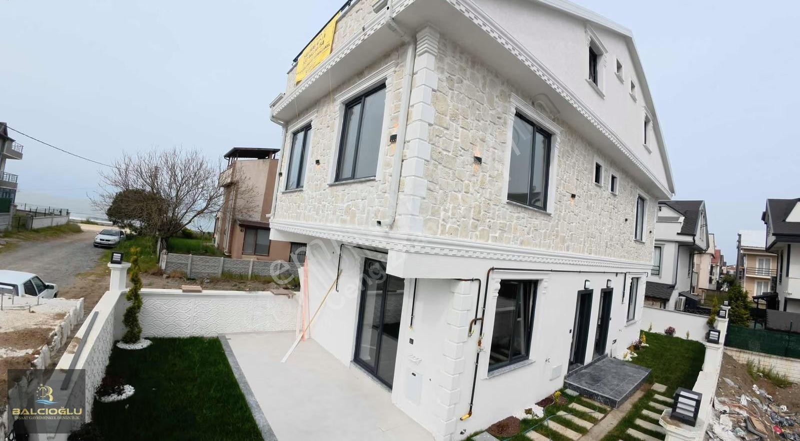 Balcıoğlundan Alanderede Denize 50 M Uygun Lüx 3+1 Triplex Villa - Görsel 32