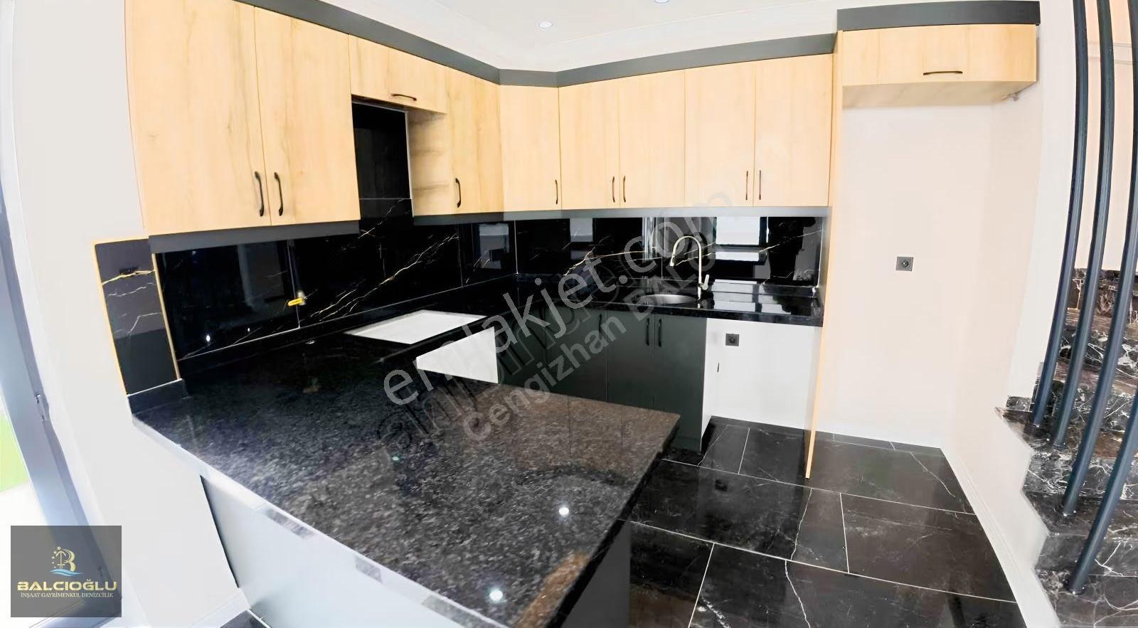 Balcıoğlundan Alanderede Denize 50 M Uygun Lüx 3+1 Triplex Villa - Görsel 35