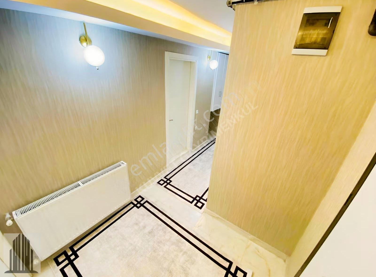 Kuvvet'ten Aile Binasında Çok Geniş Lüks Kiralık 1+1 Daire !!! - Görsel 10