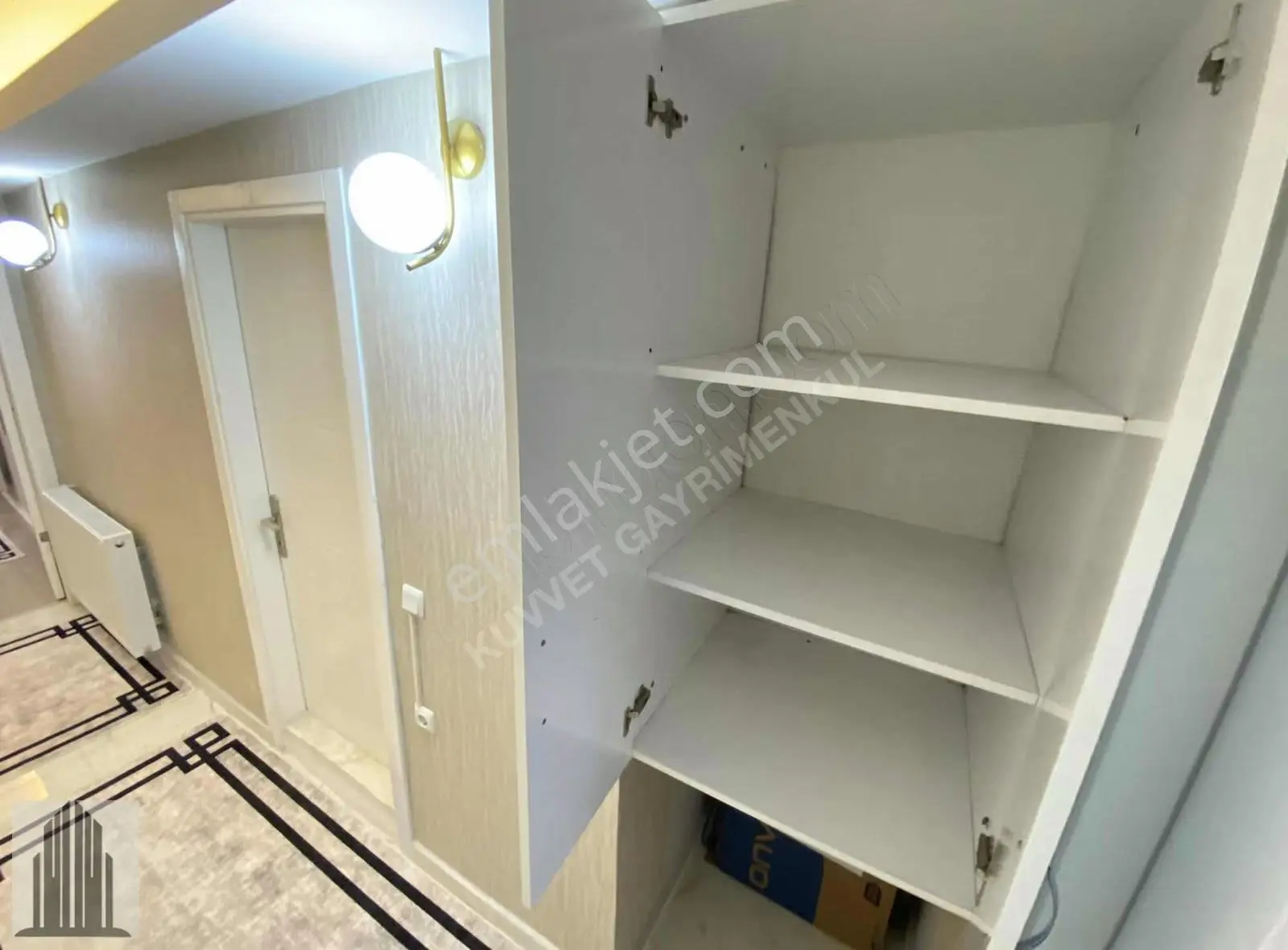 Kuvvet'ten Aile Binasında Çok Geniş Lüks Kiralık 1+1 Daire !!! - Görsel 5