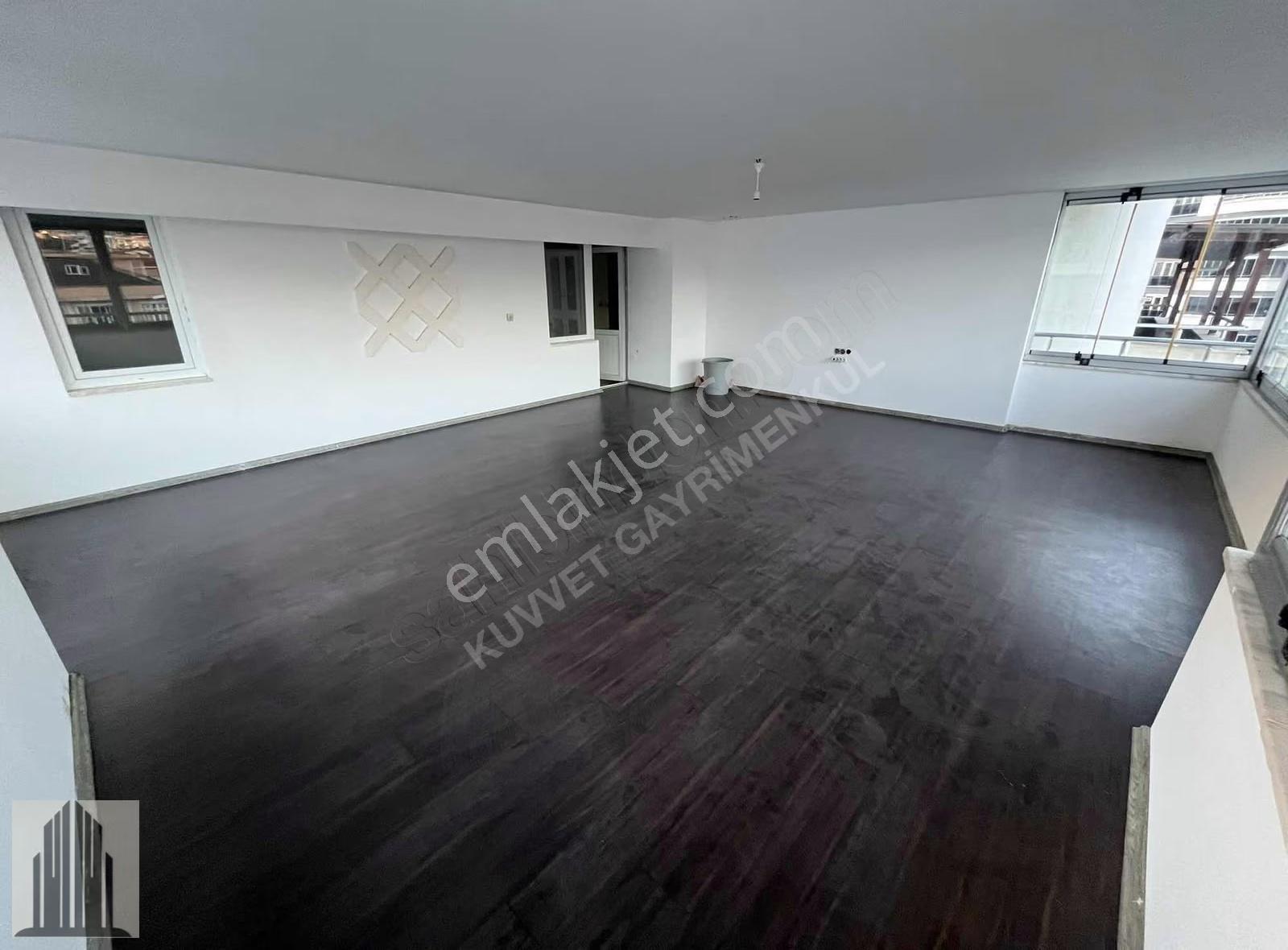 Tepecik'te 4.5+1 Dubleks Daire, Bulvara Cephe, 210m² - Görsel 35
