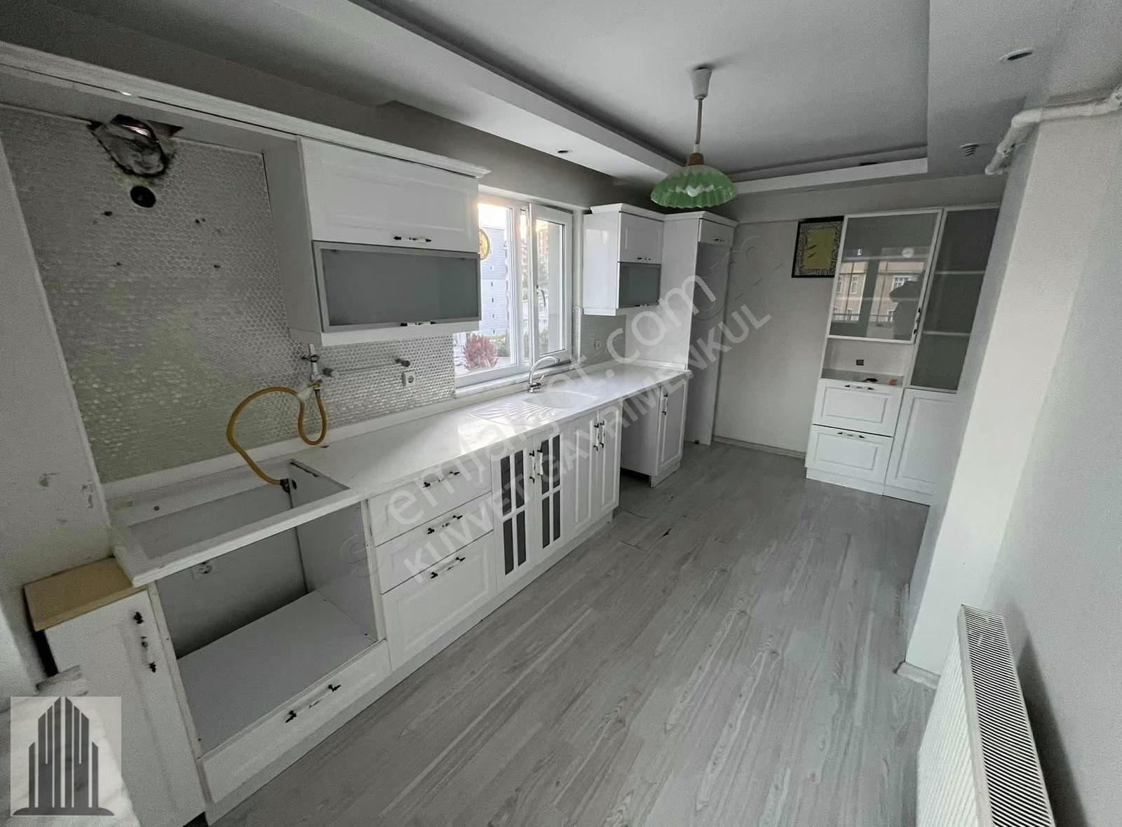 Tepecik'te 4.5+1 Dubleks Daire, Bulvara Cephe, 210m² - Görsel 15