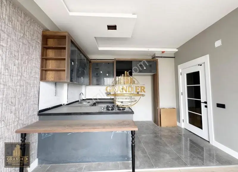 Mezitli Akdeniz Mahallesinde Satılık 2+1 Site İçi Satılık Daire
