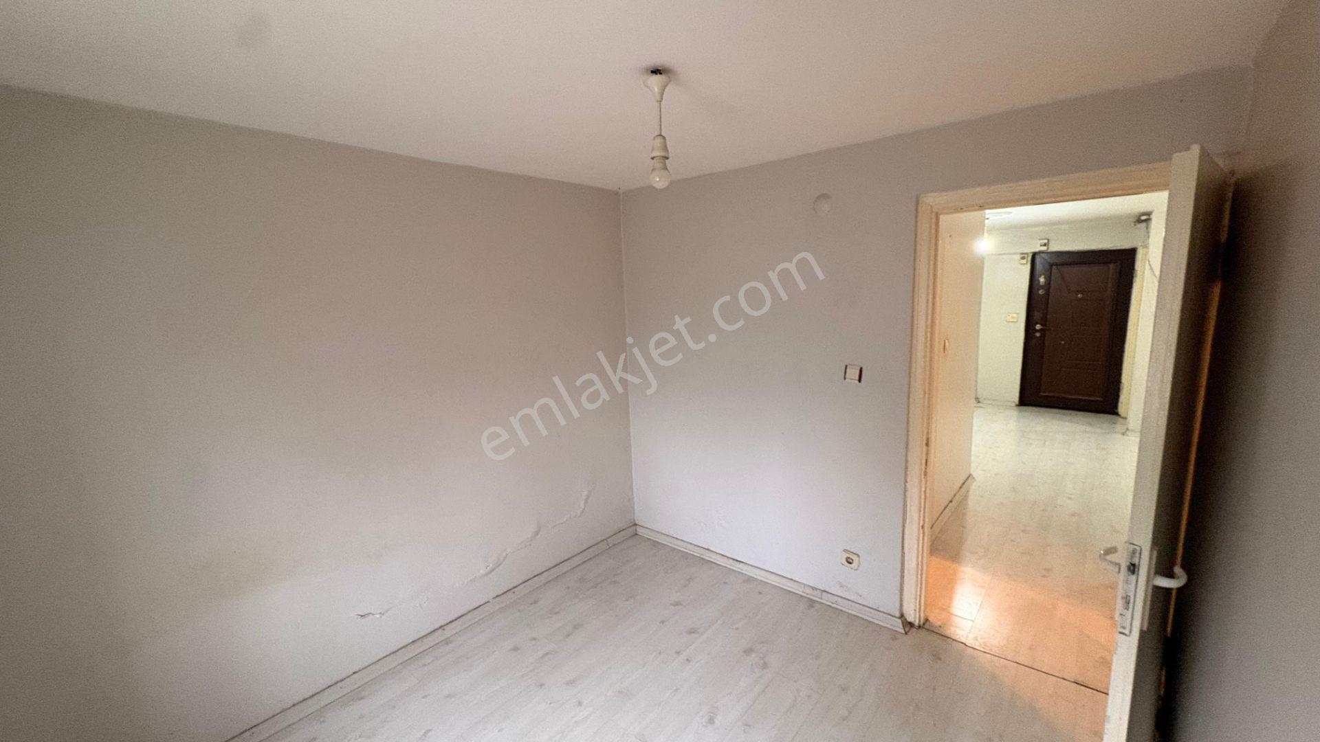 İmrahor Caddesi Üzeri Site İçerisinde 2+1 Daire - Görsel 8