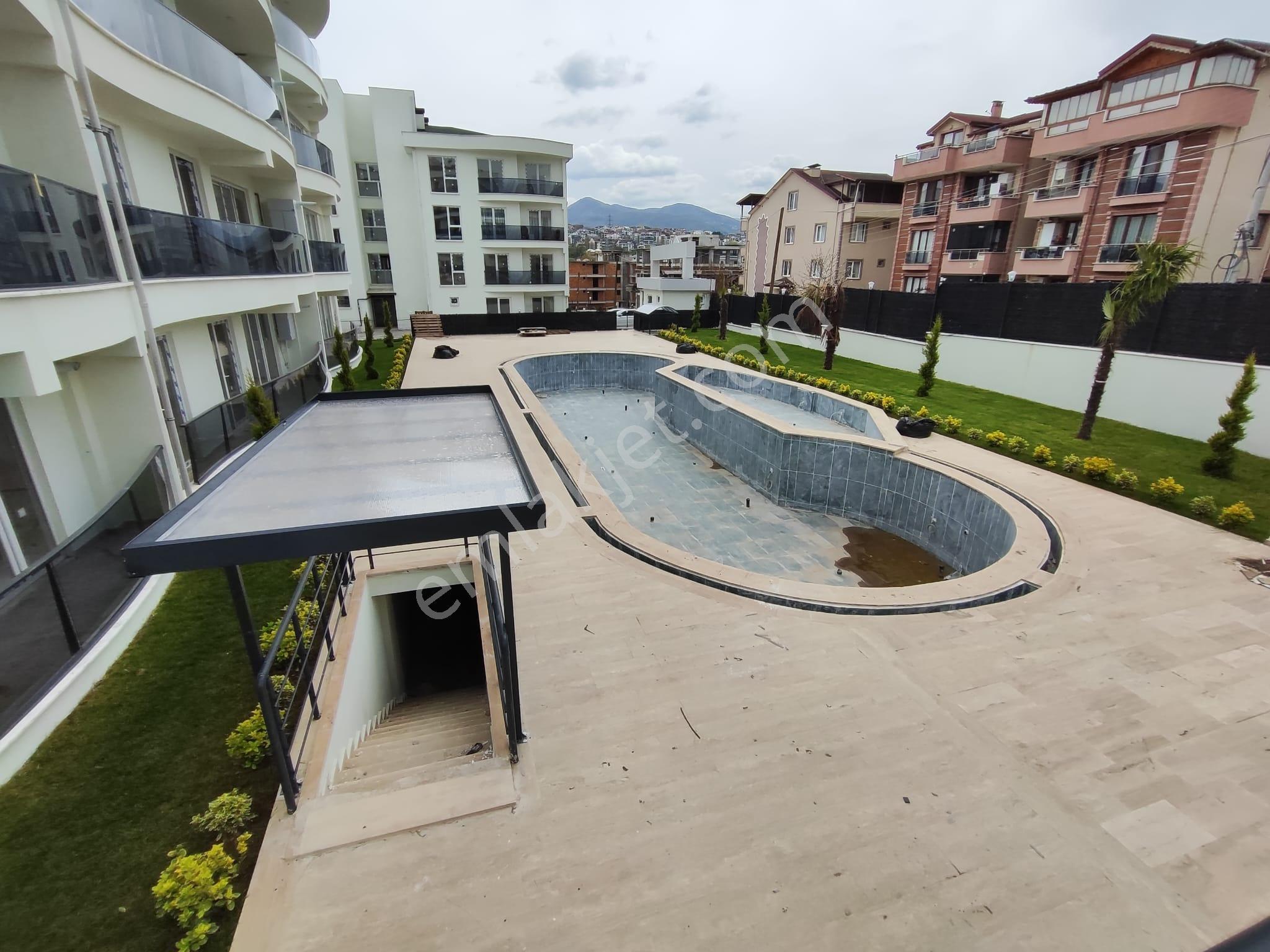 Turyap Palastan Başiskele Mamik Reform 2 Sitesi Arakat 2+1 - Görsel 3