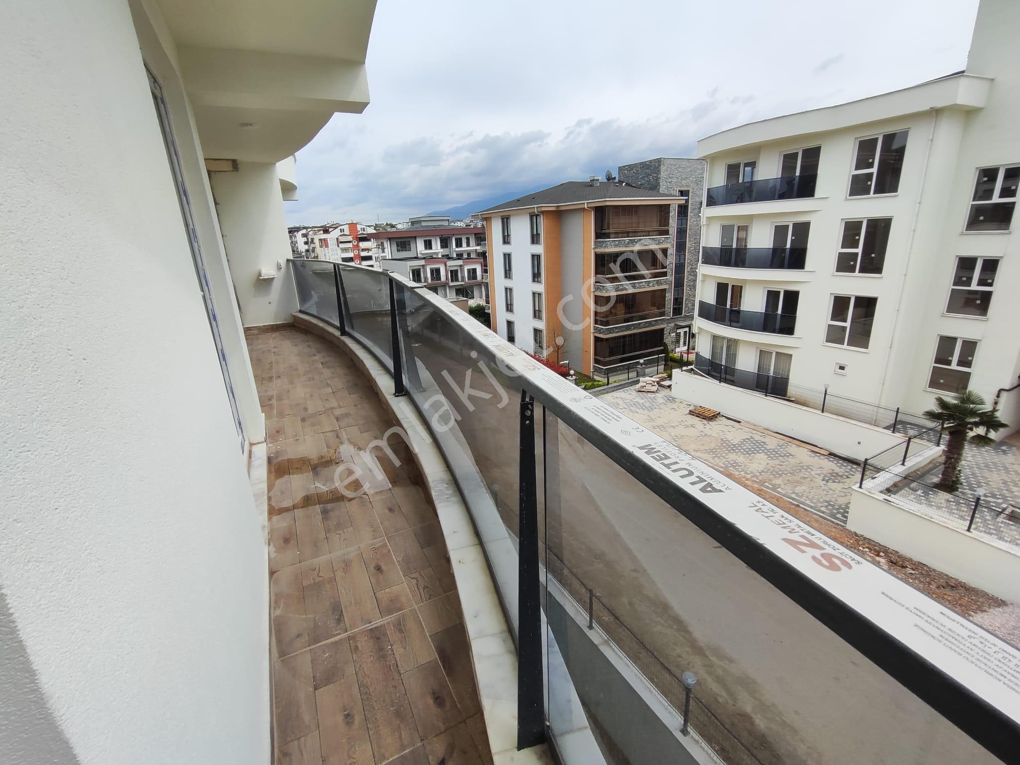 Turyap Palastan Başiskele Mamik Reform 2 Sitesi Arakat 2+1 - Görsel 27
