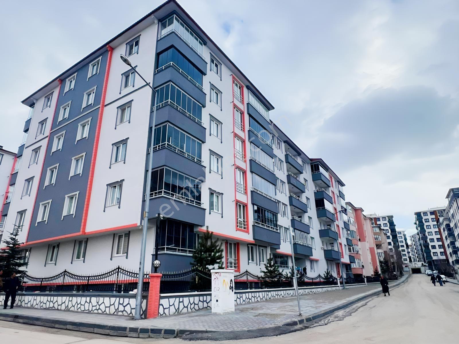 Şükrüpaşa Ömer Nasuhi'de Satılık 3+1 Asansörlü Bodrum Katı - Görsel 27