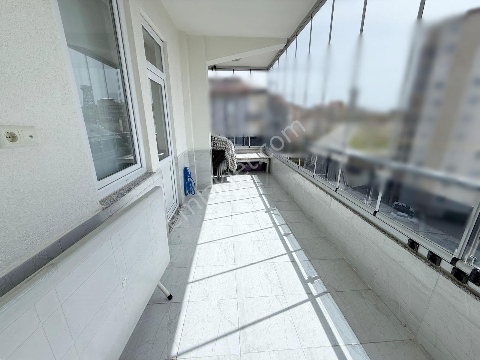 Beykent'te Cam Balkonlu 3+1 Ekstra Dolaplı, Ferah Ve Kullanışlı - Görsel 8