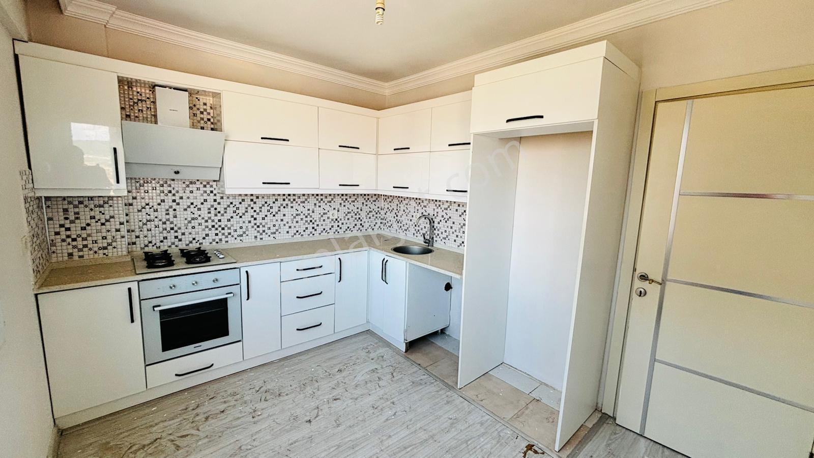 Foça Bağarası Kazım Dirik Mah. Kiralık 2+1 Kapalı Mutfaklı Daire - Görsel 17