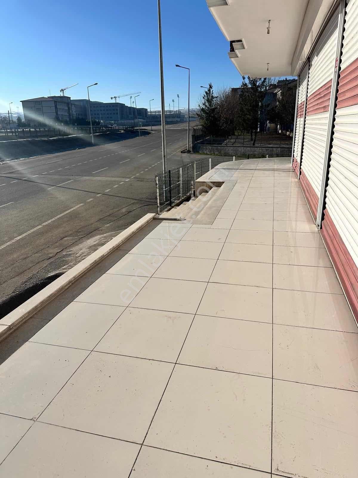 Yeni Yapılan Şehir Hastanesinin Karşısı Köşe Başı Kiralık Dükkan - Görsel 8