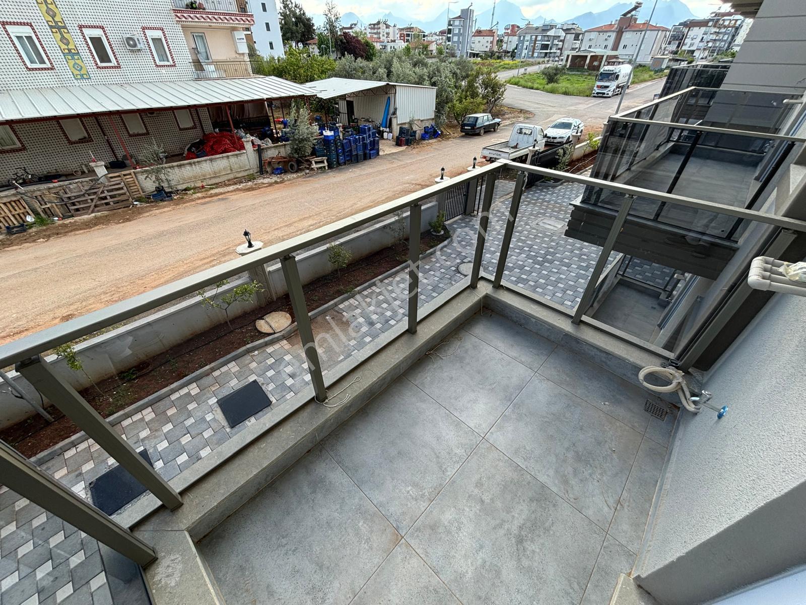 Döşemealtı Merkezde Belediye Karşısı Site İçinde 1+1 Balkonlu Kiralık Daire - Görsel 34