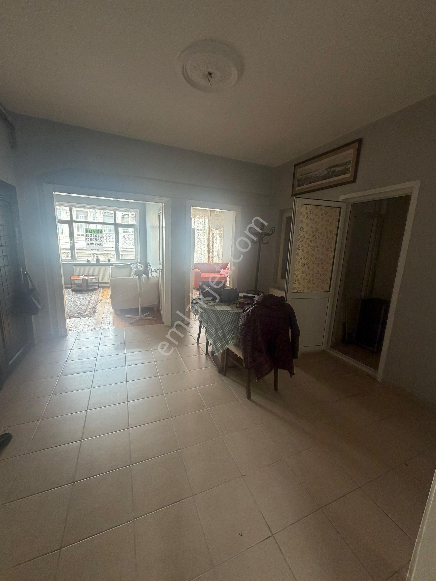 Kadıköy Uzun Hafız Sokakta Kiralık Daire - Görsel 11