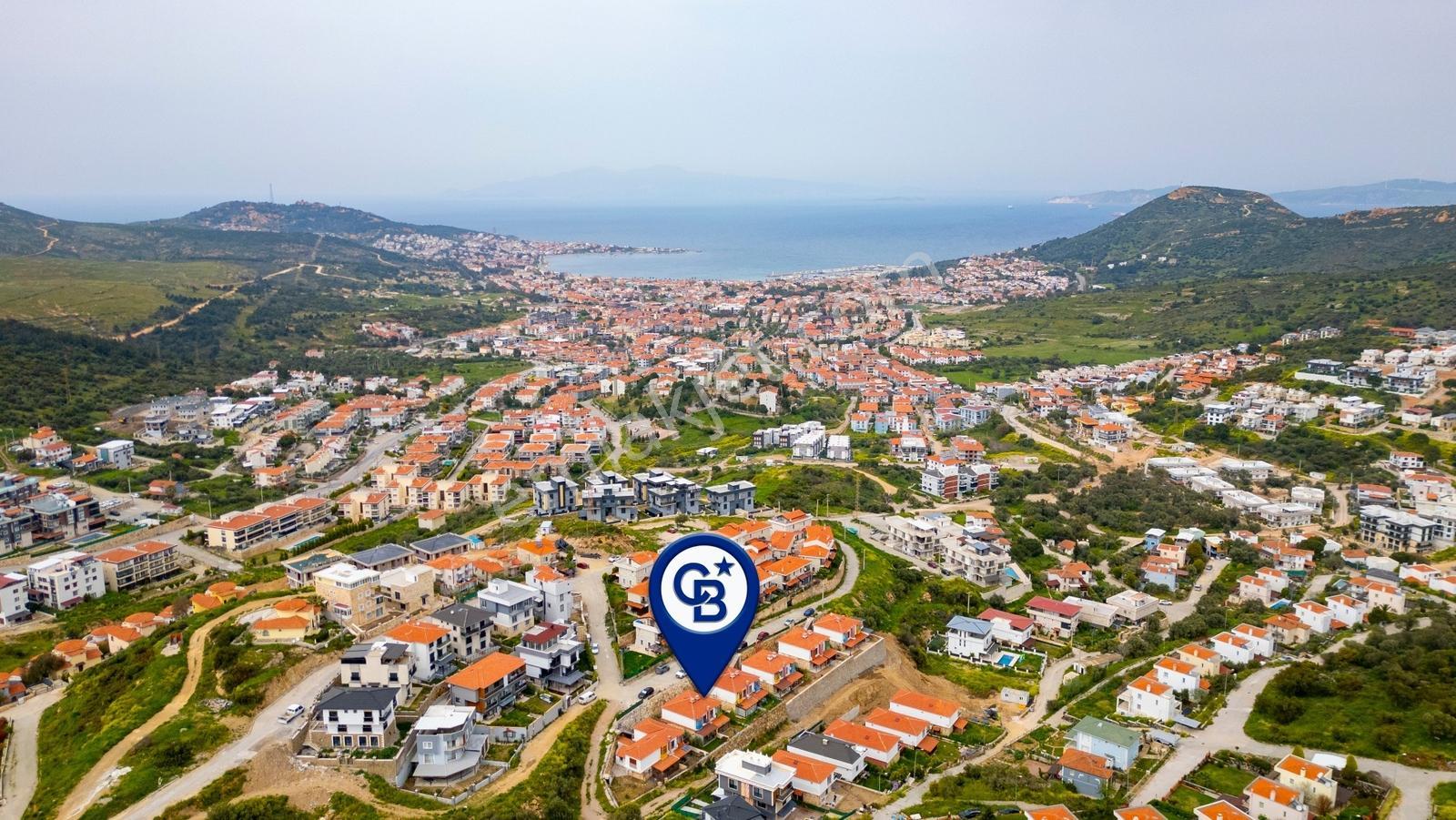 Yenifoça'da Satılık Müstakil Bahçeli 3+1 Villa - Görsel 35