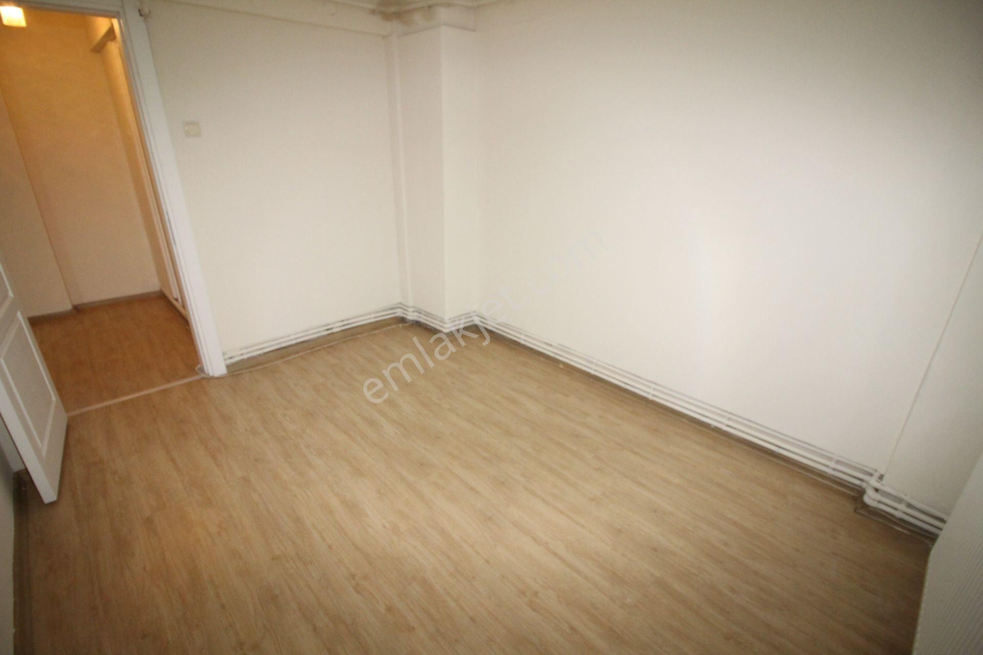 Esenyalıda 3+1 Özel Bahçeli Zemin Üstü 1. Kat Kiralık Daire - Görsel 18