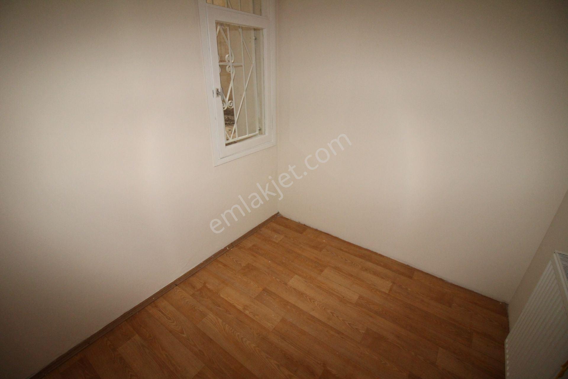 Esenyalıda 3+1 Özel Bahçeli Zemin Üstü 1. Kat Kiralık Daire - Görsel 9