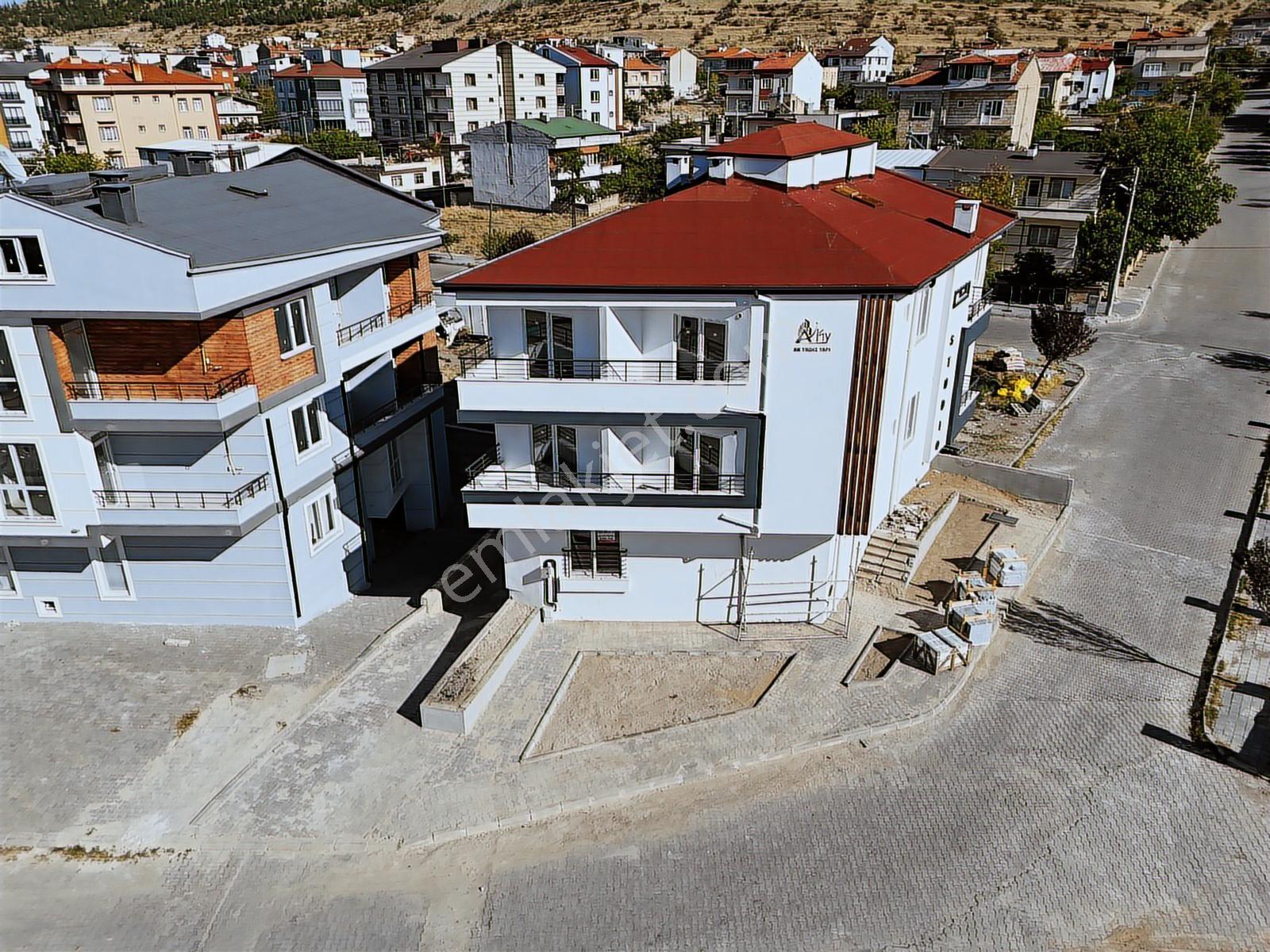 Mehmet Akif Ersoy Mah. 'de Parkın Tam Karşısında Satılık 1+1 - Görsel 30