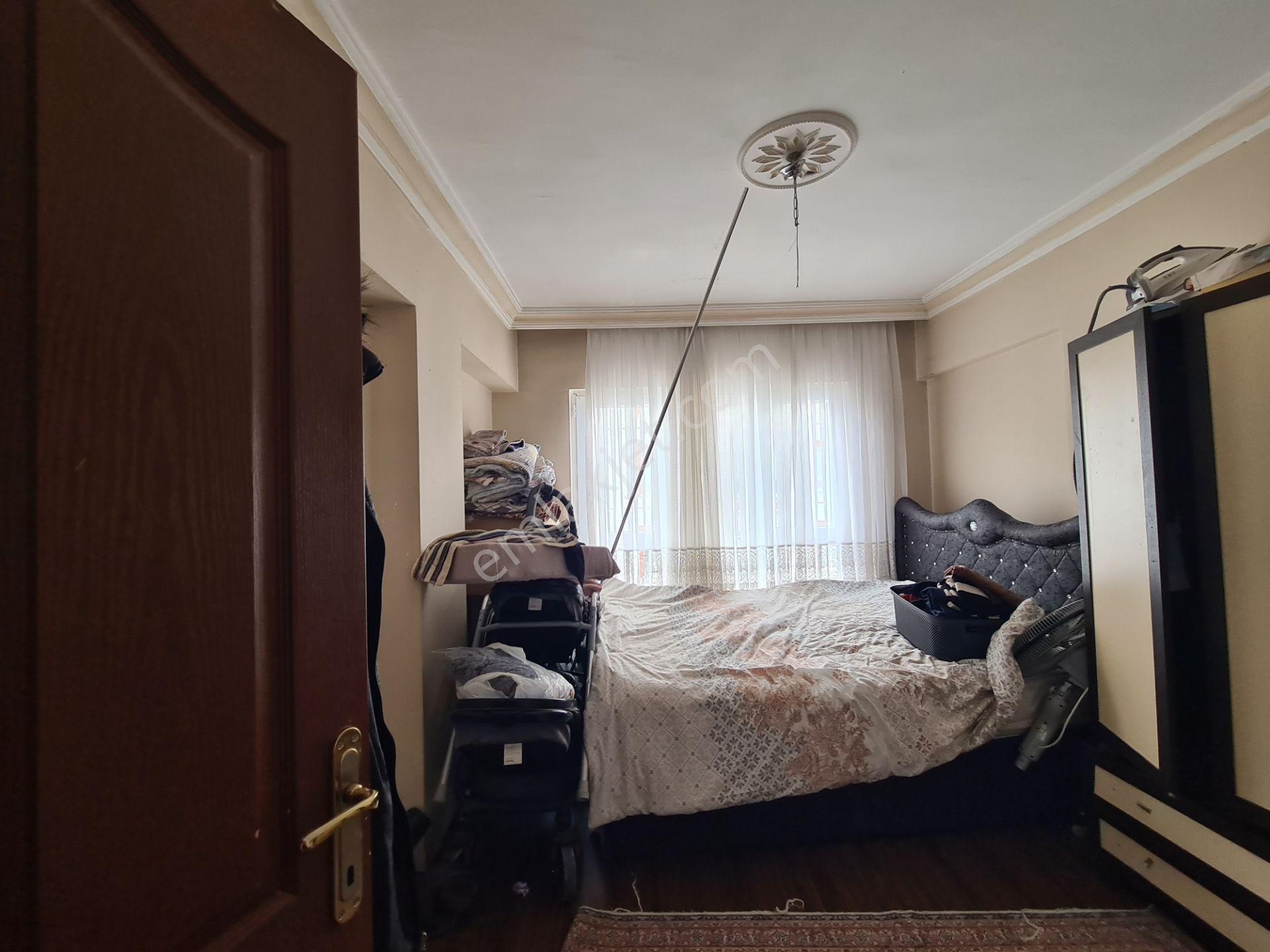 Karakeçili Cad. Paraleli 3.kat Köşebaşı Cambalkonlu Kök Tapu 3+1 - Görsel 15