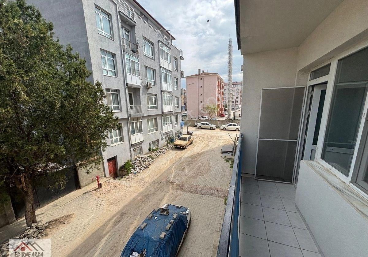 Arda Emlak Ofisinden Kaleiçi Askeri Lojmanlar Yakını Ara Kat İki Balkonlu Temiz Daire - Görsel 16