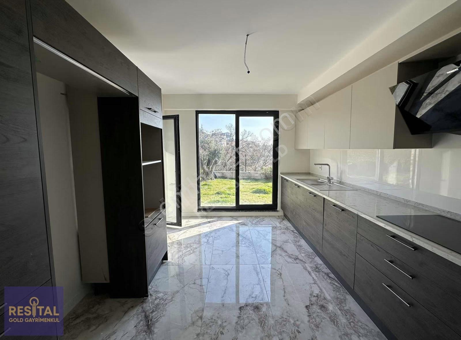 Dalgıç 8 Sitesinde Büyük Bahçeli , Önü Açık Satılık Villa - Görsel 12