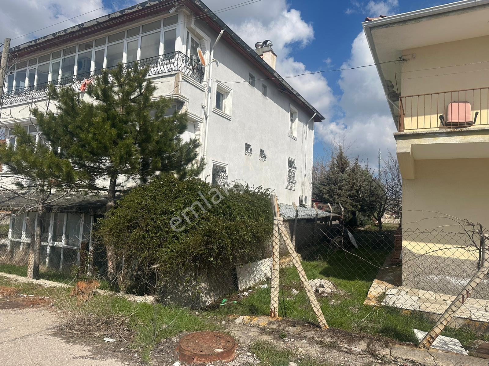 Ayaş Başayaş'ta Satılık 3 Katlı Ev Ve Arsası - Görsel 11