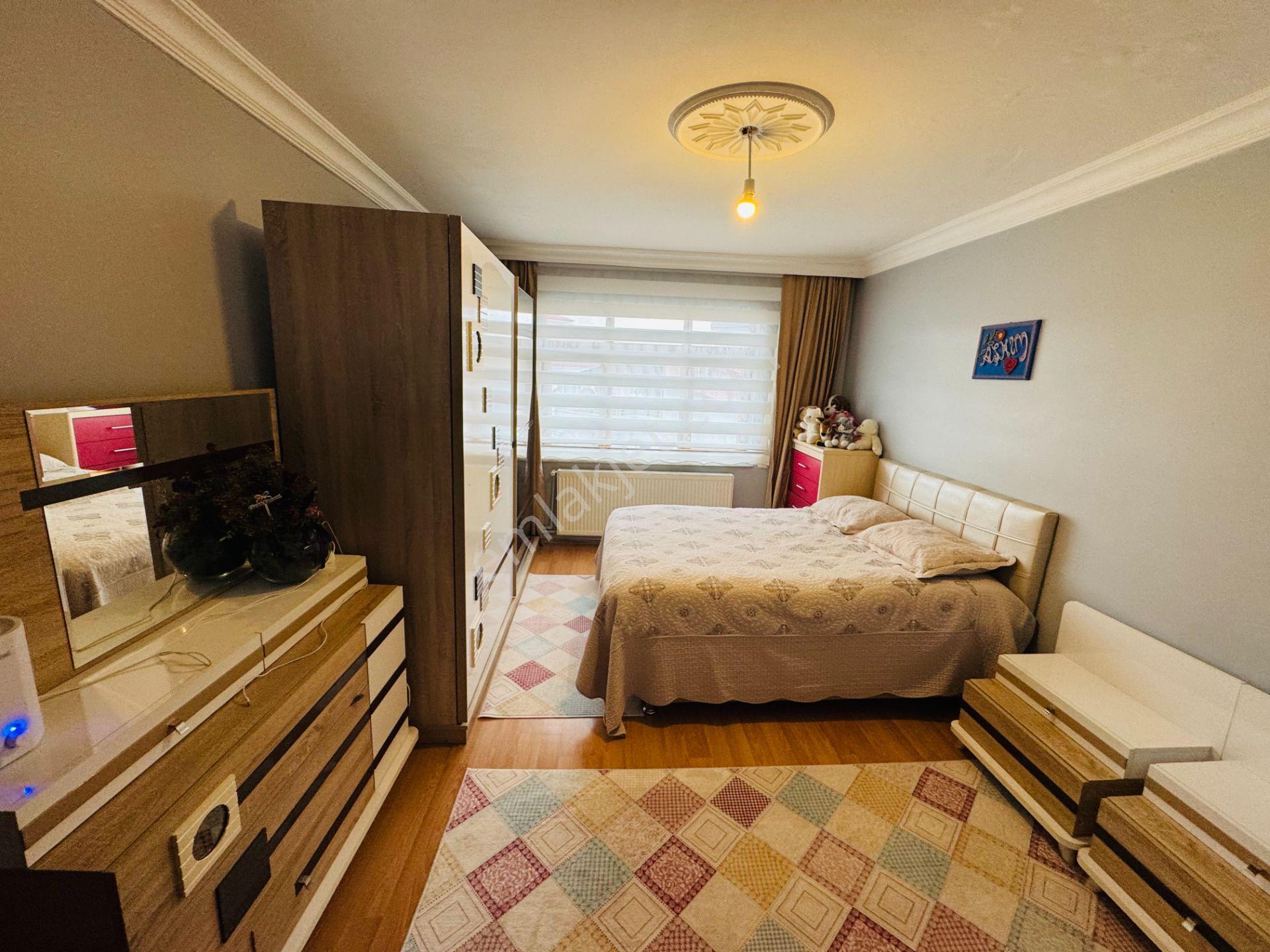 Şafakda Arsa Payı Büyük - 200m2 İskanlı Dubleks Satılık Daire - Görsel 18