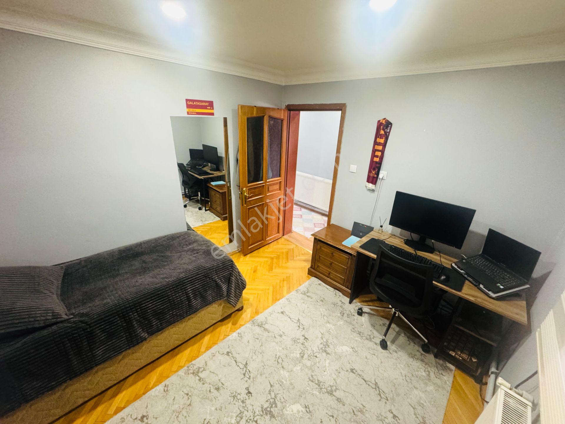 Şafakda Arsa Payı Büyük - 200m2 İskanlı Dubleks Satılık Daire - Görsel 9