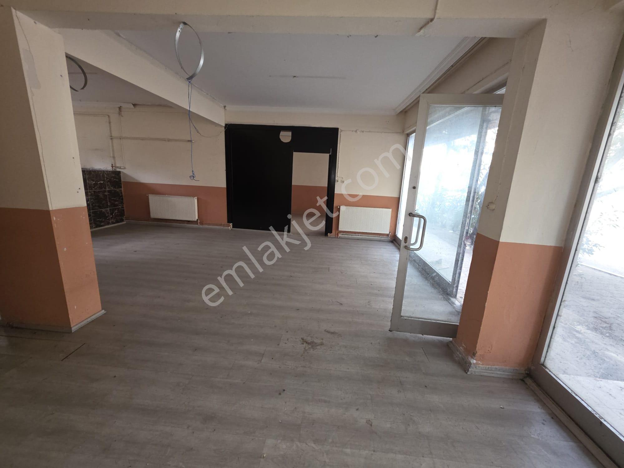 Kiralık Dükkan Pendik Esenyalı Mahallesi - Görsel 5