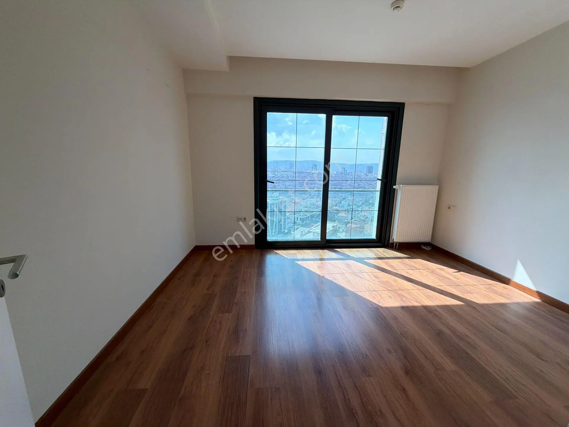 Trendist Ataşehir 1+1 Büyük Tip Kiralık Daire 68m2 Çift Cephe