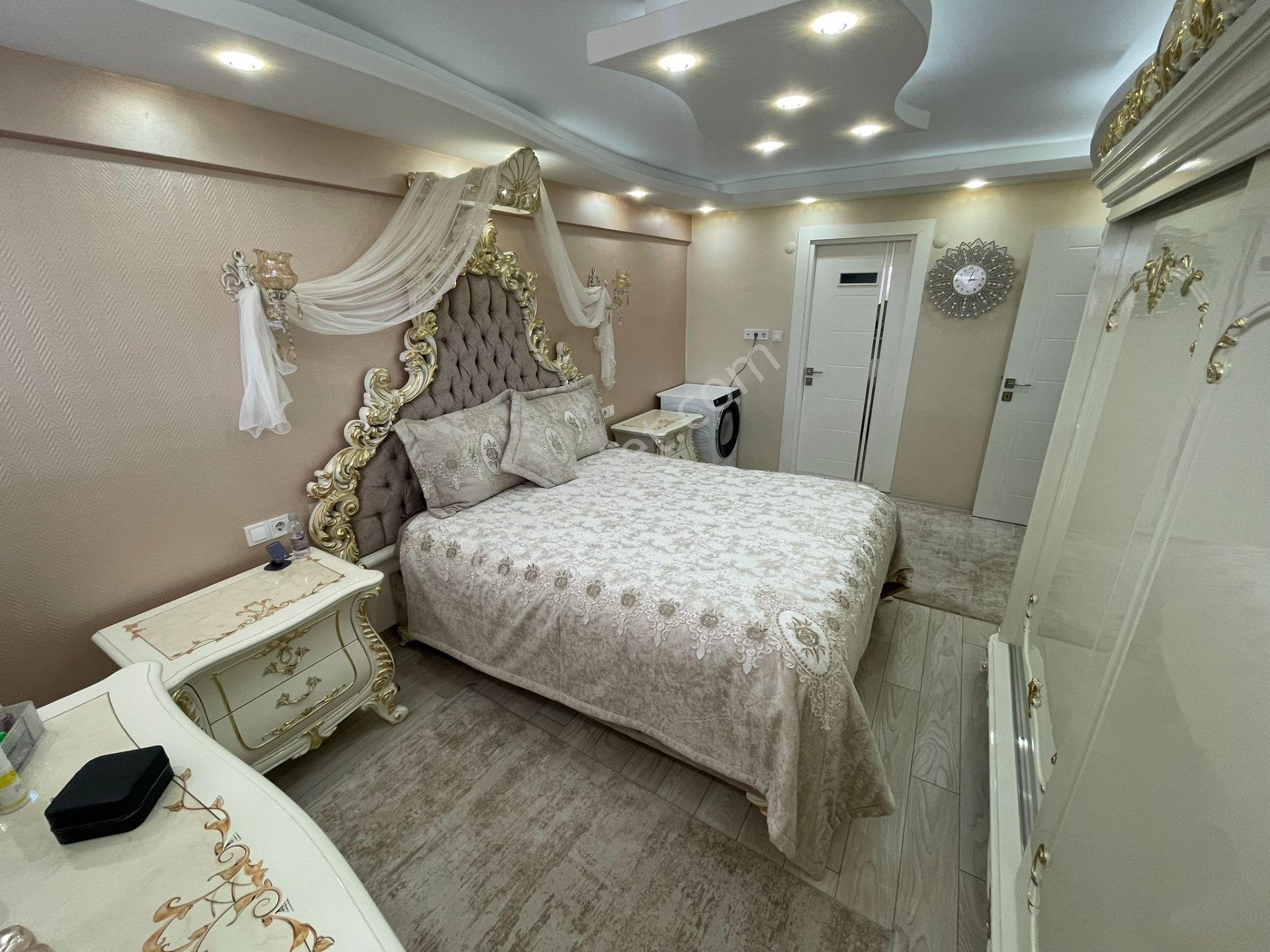 İzmir Güneşli Mahallesi Yağheneler Meydanında Geniş Daire! - Görsel 29