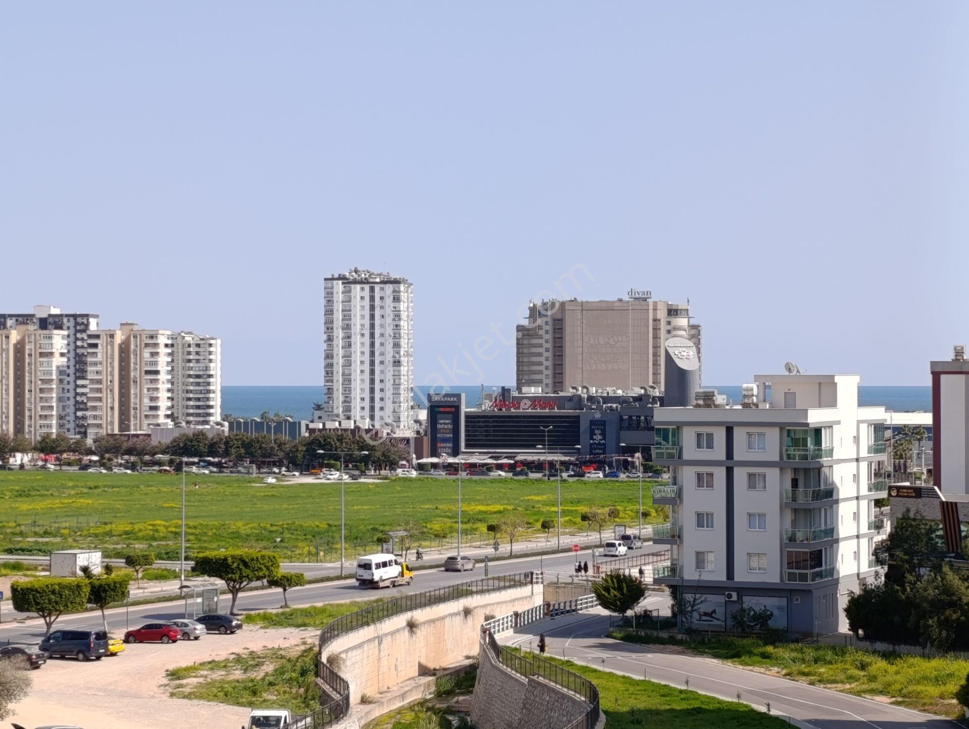 Sayapark'a Yürüme Mesafesinde Deniz Manzaralı 2+1 Kiralık Daire
