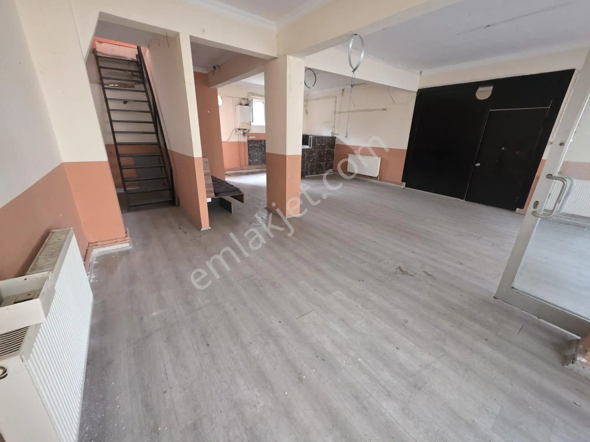Kiralık Dükkan Pendik Esenyalı Mahallesi - Görsel 2