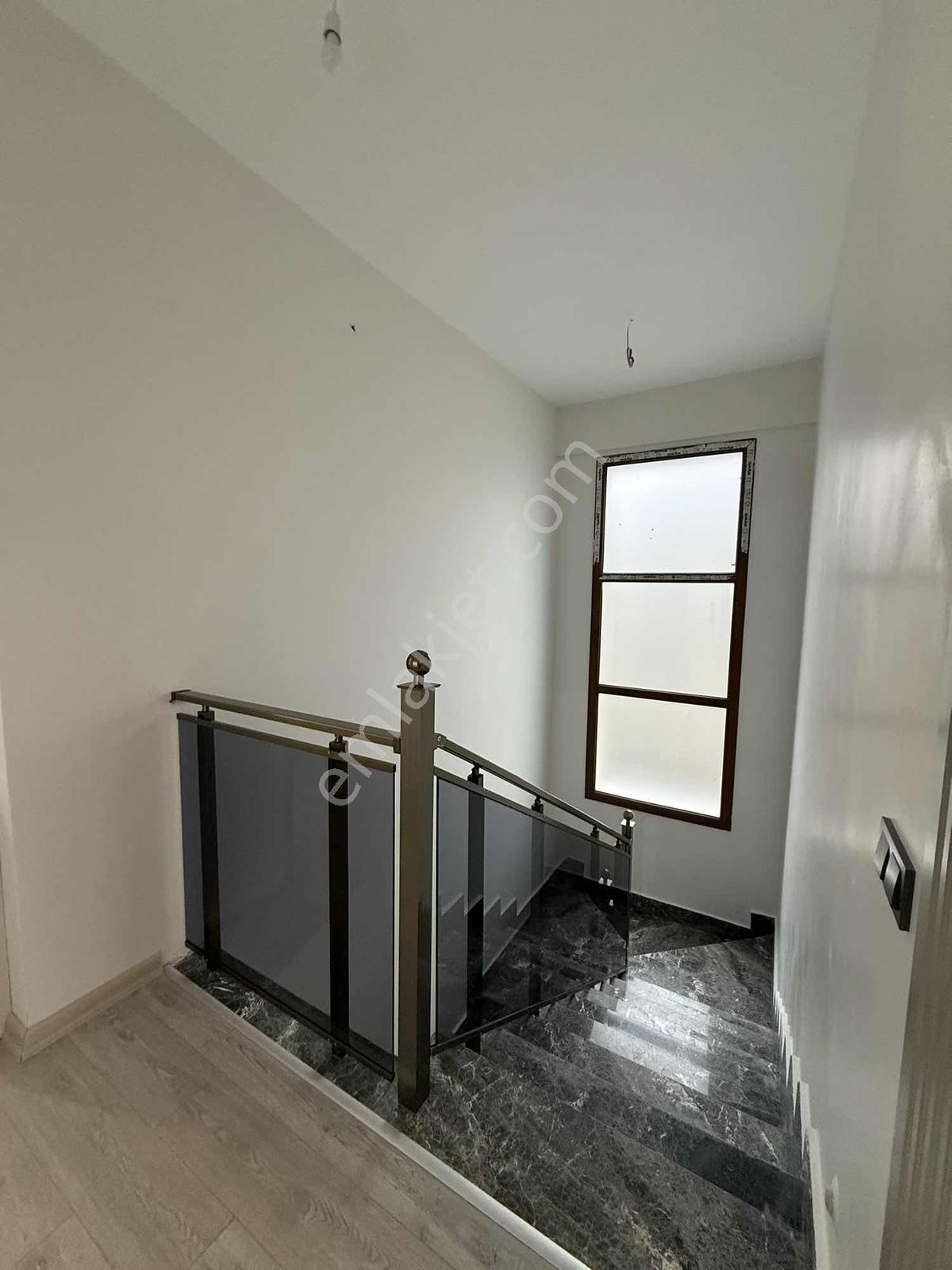 Hisarcık Mah Satılık Meskenli Bağımsız Arsa Paylı Eşyalı Villa - Görsel 21