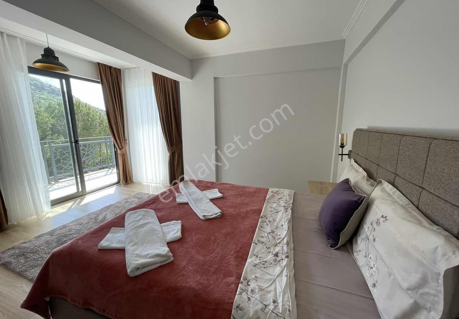 Hisarönünde Uzun Dönem Kiralık Deniz Manzaralı Saunalı Villa - Görsel 20