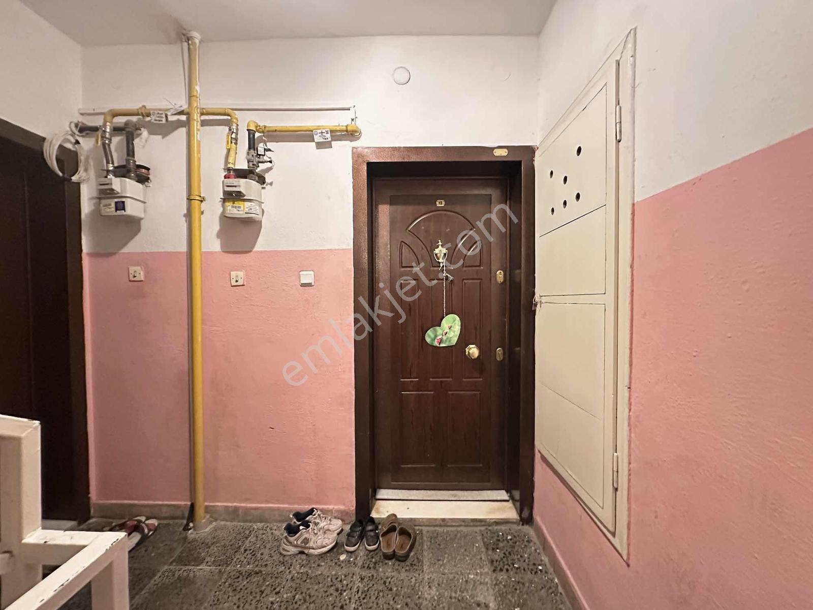 Topçu Okuluna Cephe Fırsat Ara Kat Odaları Bağımsız 3+1 Daire - Görsel 10