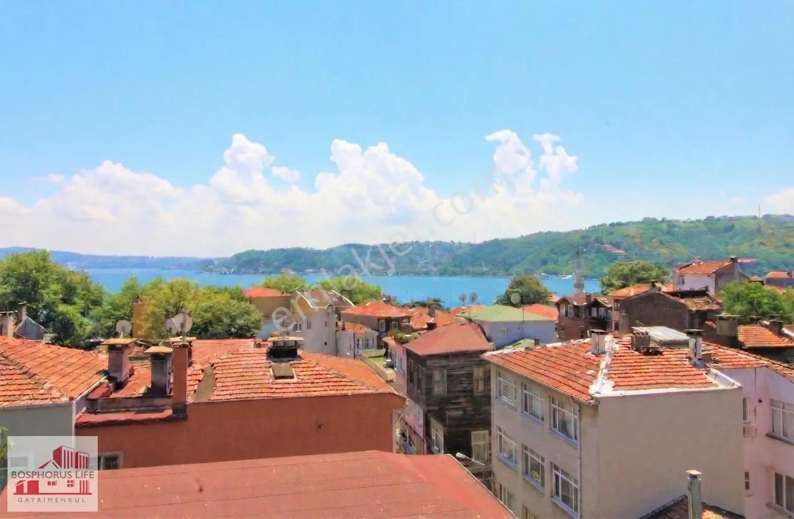 Büyükdere Sahile 50m Bahçeli Müstakil Ahşap Villa (ikiz Villa)