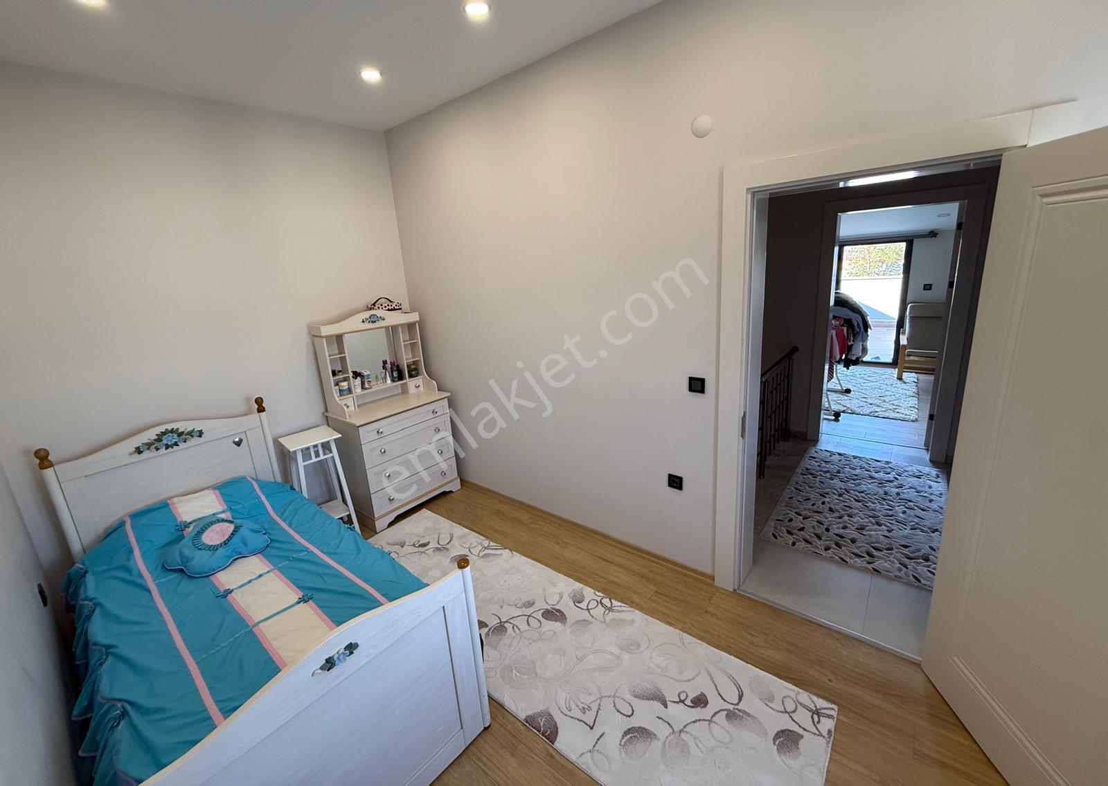 Menderes Turyap'tan Gölcükler Mh. 4+1 Müstakil Bahçeli Villa - Görsel 35