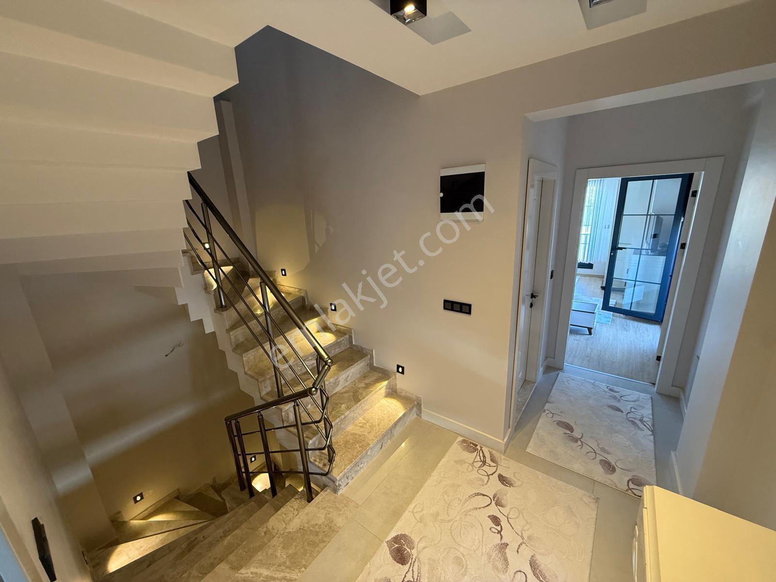 Menderes Turyap'tan Gölcükler Mh. 4+1 Müstakil Bahçeli Villa - Görsel 32