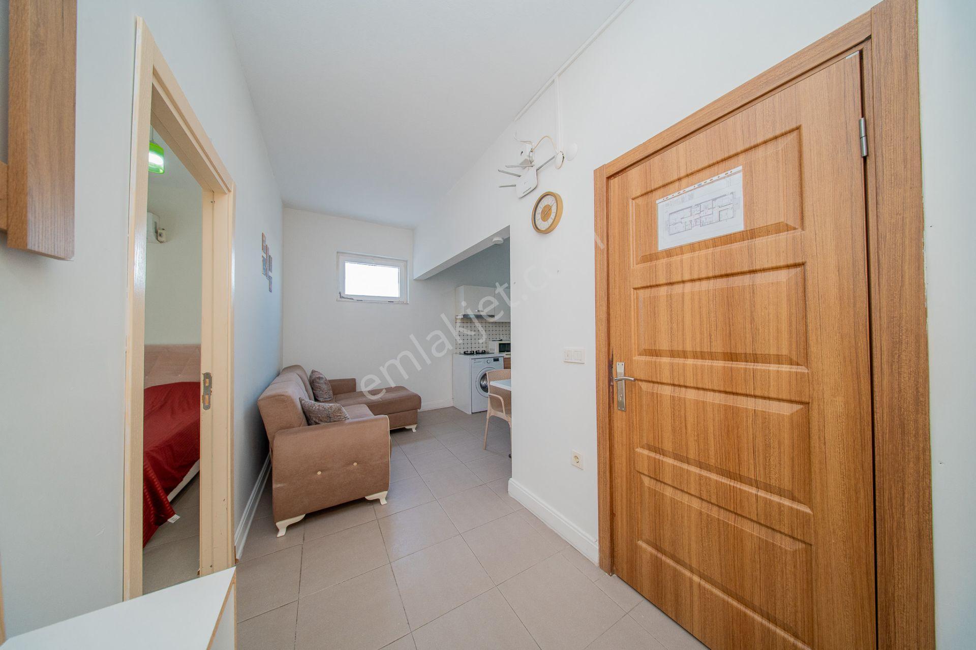 Şehir Merkezi, Turizm Ve İçki Ruhsatlı 5 Adet 2+1 Daire Satılık - Görsel 2