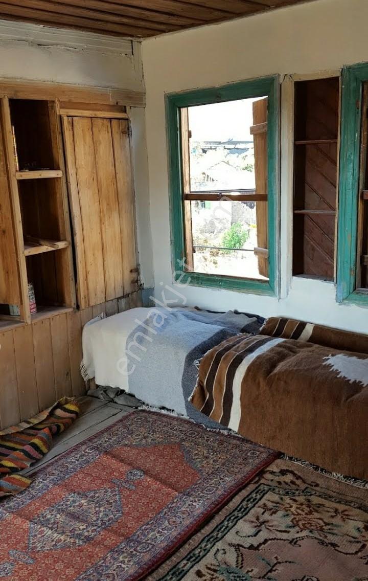 Ödemiş'te Müstakil Tarihi Taş Ev - Görsel 26
