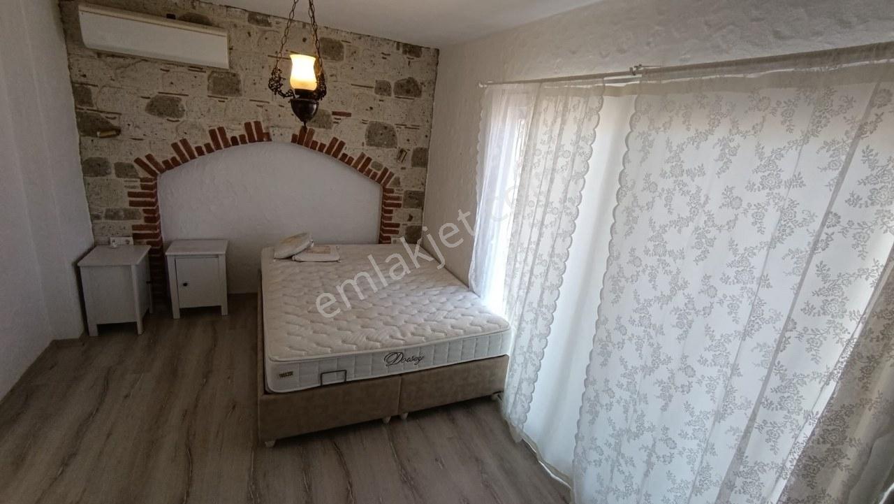 İzmir Çeşme Şifne Denize Yakın Havuzlu Kiralık Müstakil Villa - Görsel 24