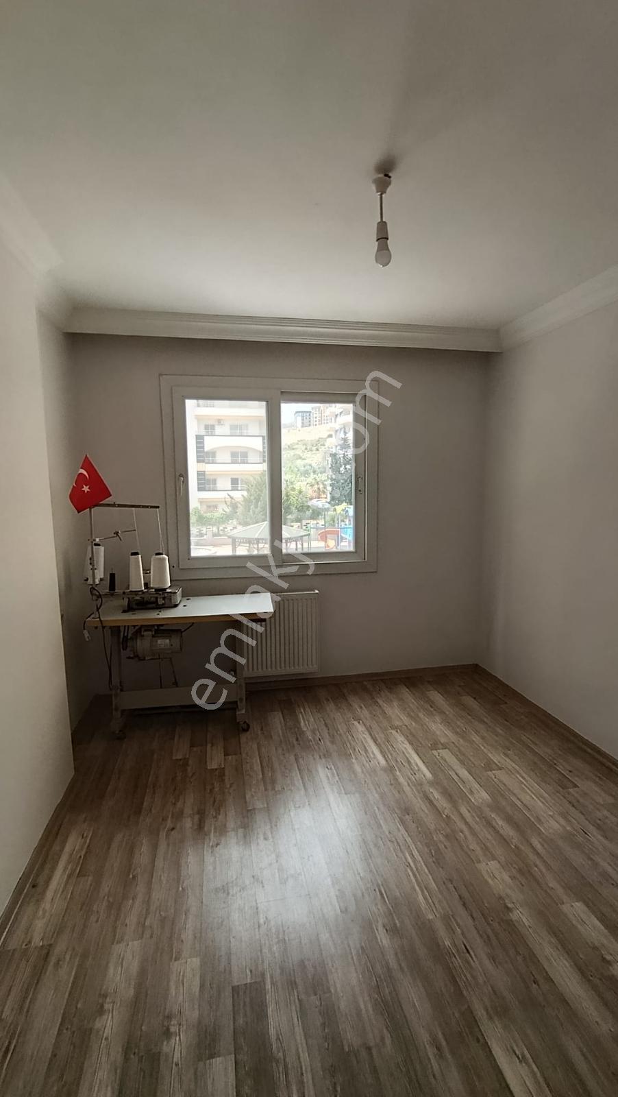 Kozan Gayrimenkulden Flora Parkta Geniş Lüks Daire - Görsel 15