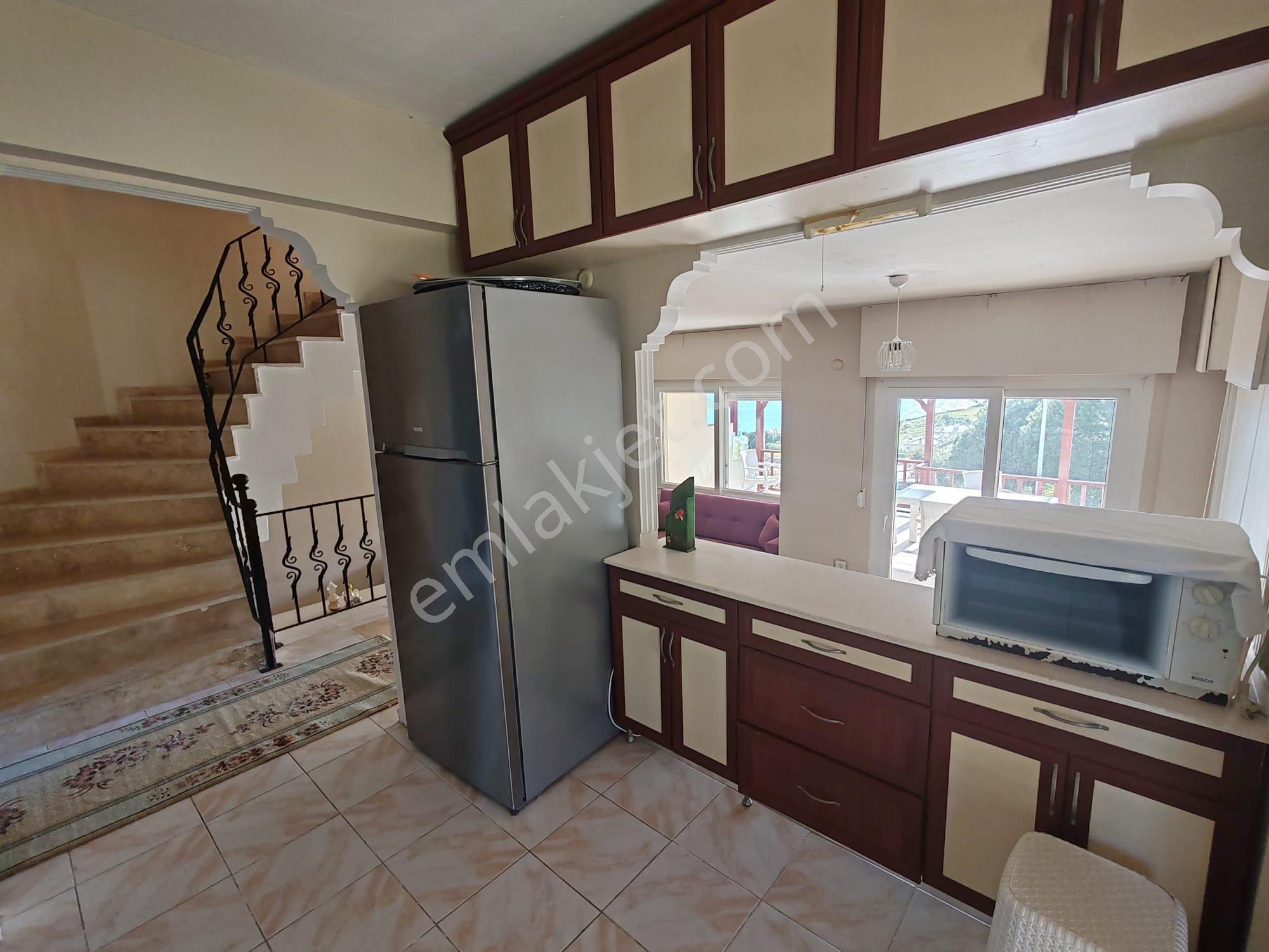 Seferihisar Atatürk Mahallesi Kiralık Deniz Manzaralı Lüx Villa - Görsel 11