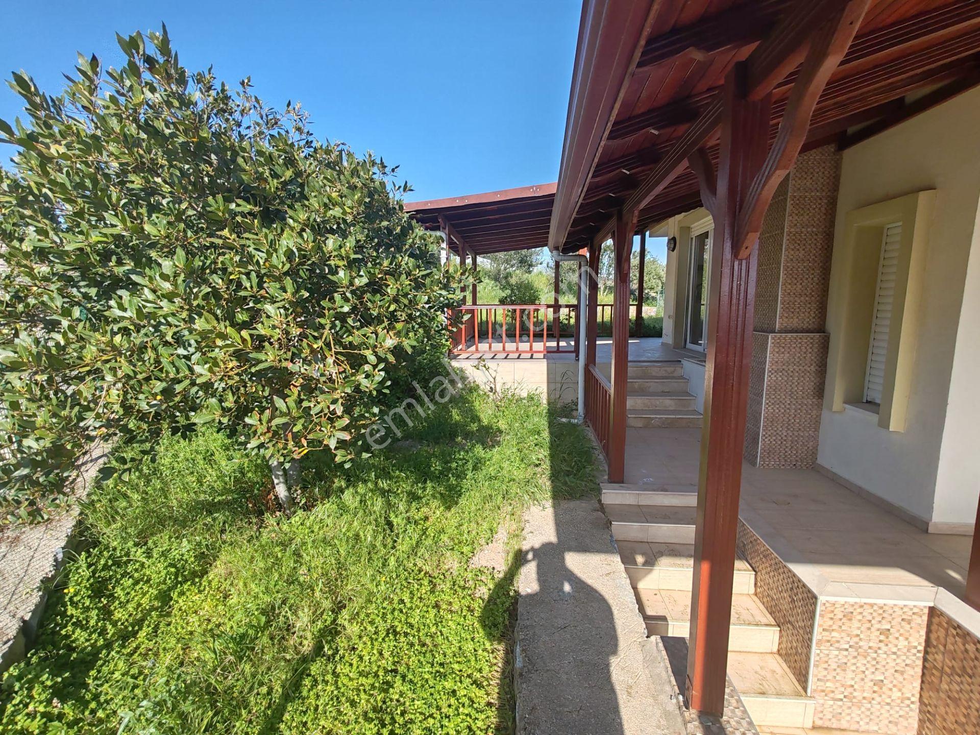 Seferihisar Atatürk Mahallesi Kiralık Deniz Manzaralı Lüx Villa - Görsel 6